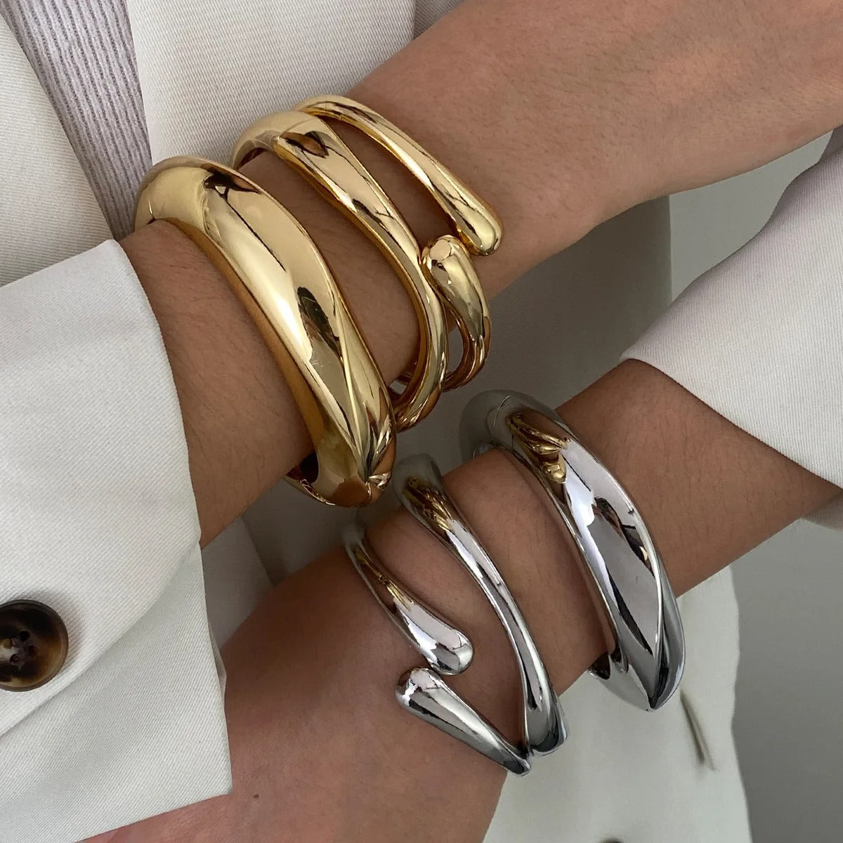 Vintage Sculpted Cuff Bracelet – Bold Gold & Silver Statement Jewelry